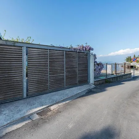 Holiday home L Affaccio Sul Golfo San Felice del Benaco